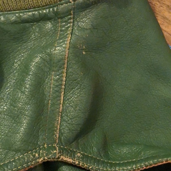 Unique Vintage Saks Fifth Ave Green soft lamb skin Leather Vest - Picture 8 of 9